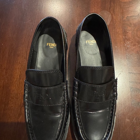 Fendi Black Penny Loafers with Discrete Logo - Picture 4 of 6